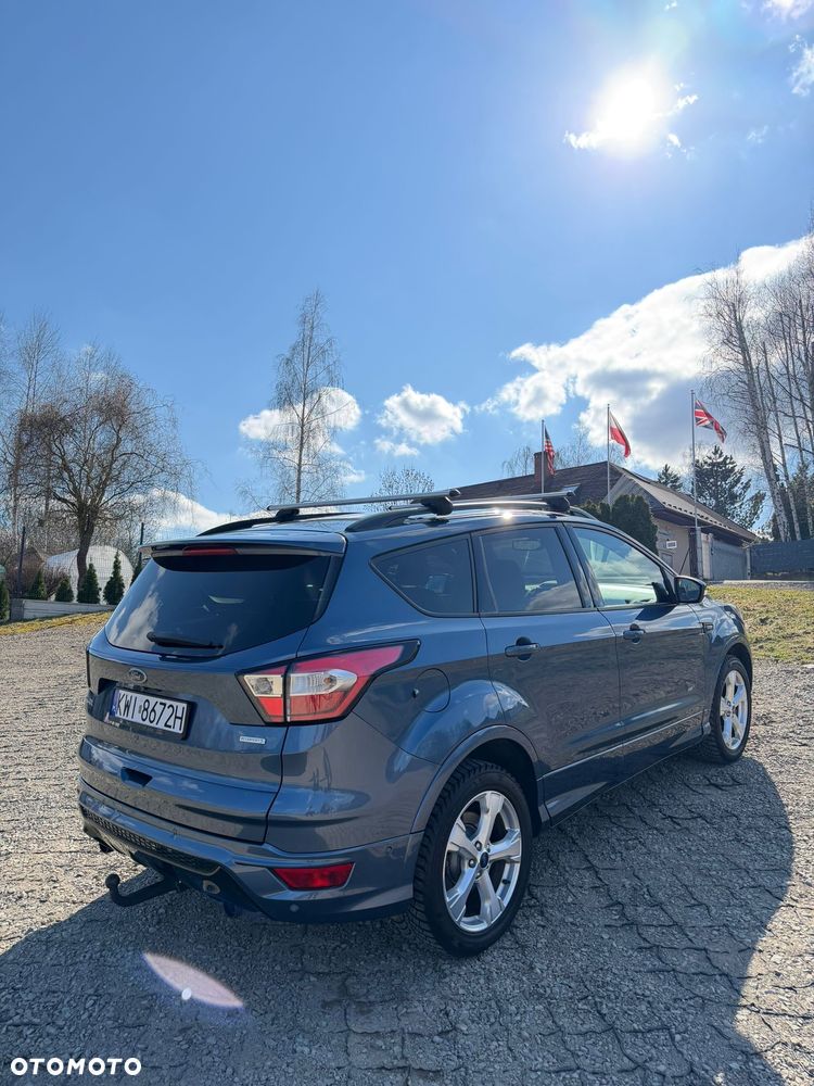 Ford Kuga - 12