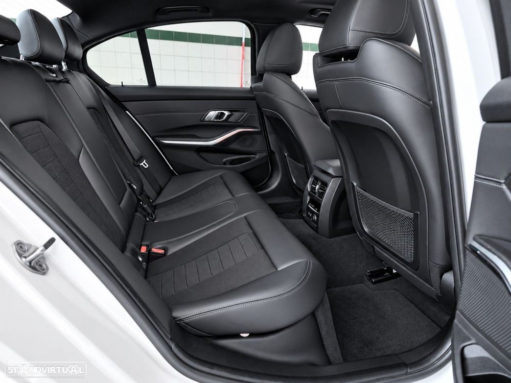 BMW 318 d Line Sport Auto - 13