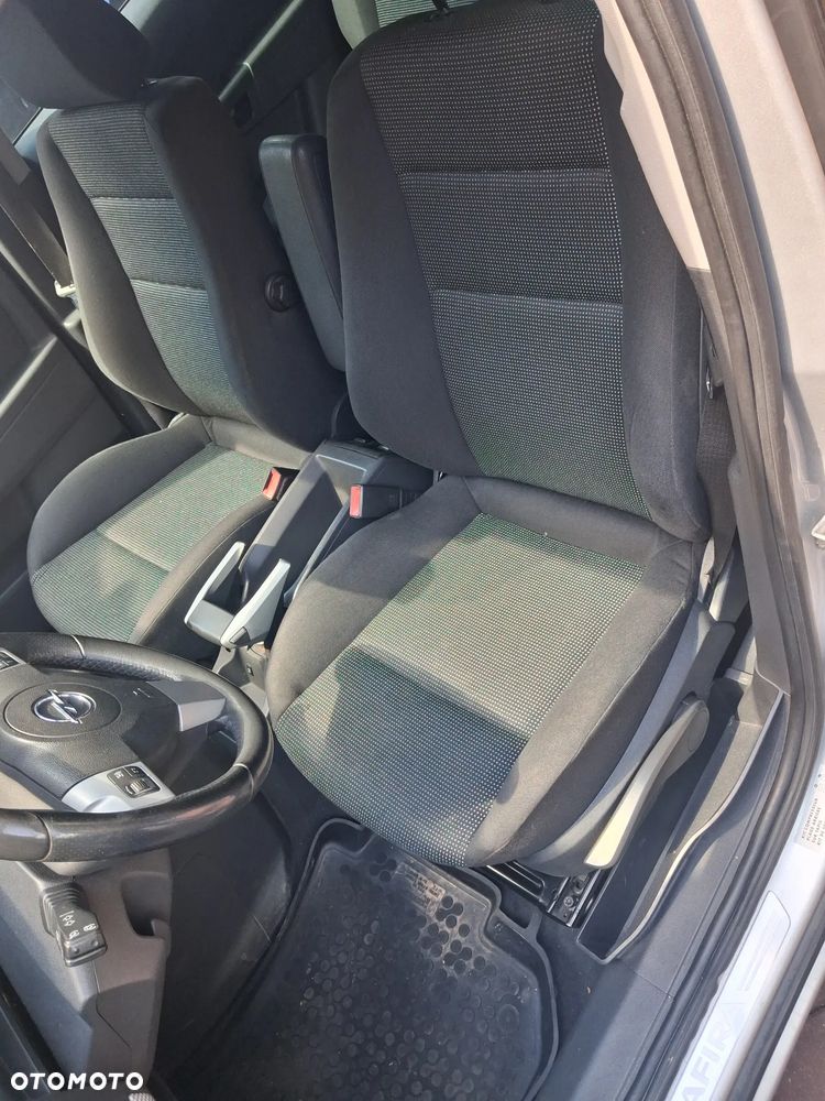 Opel Zafira 1.8 Sport - 14