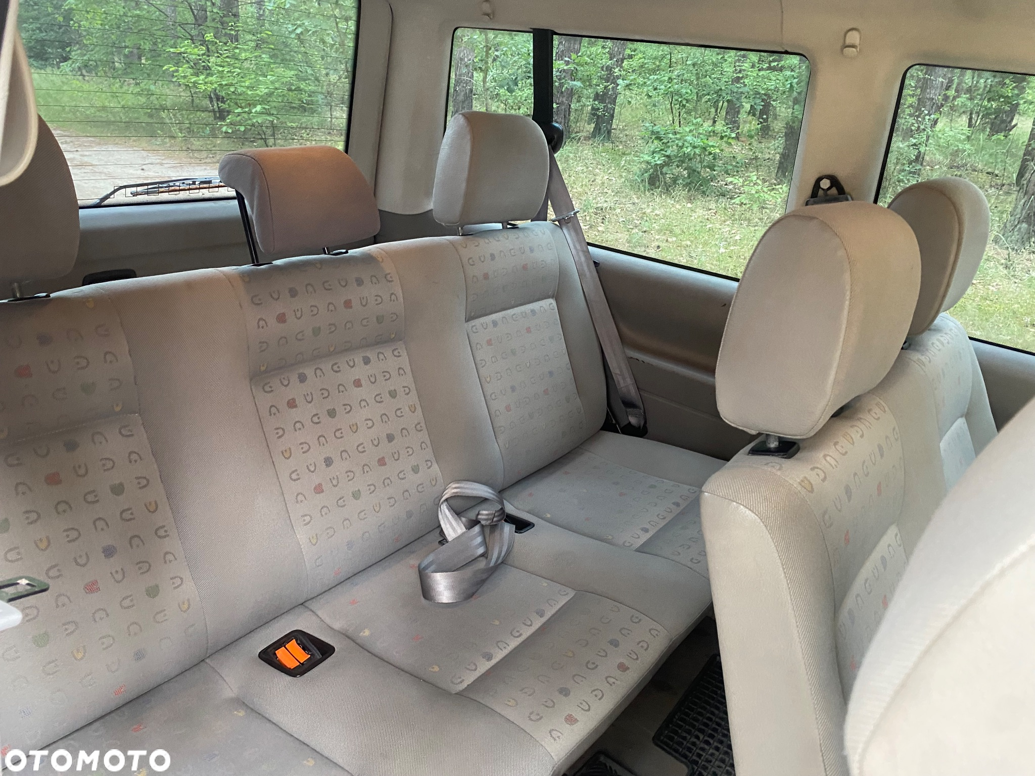 Volkswagen Caravelle - 26