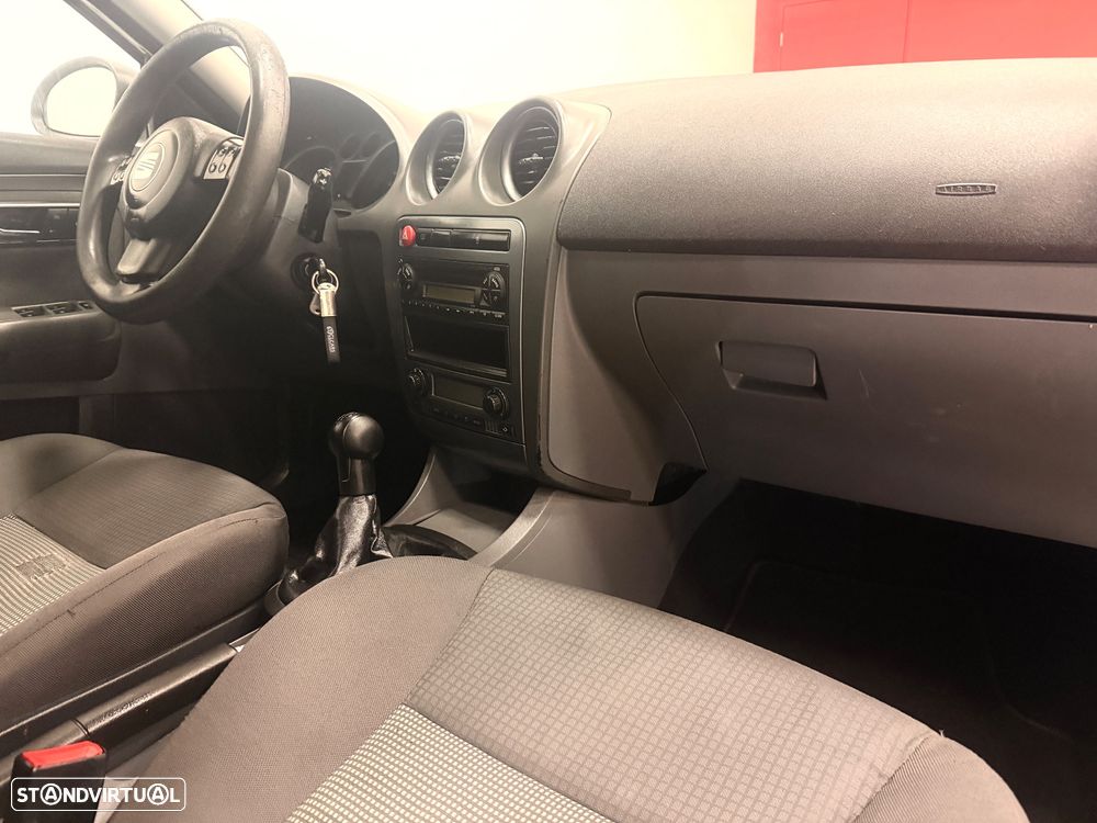 SEAT Ibiza 1.2 12V Reference - 11