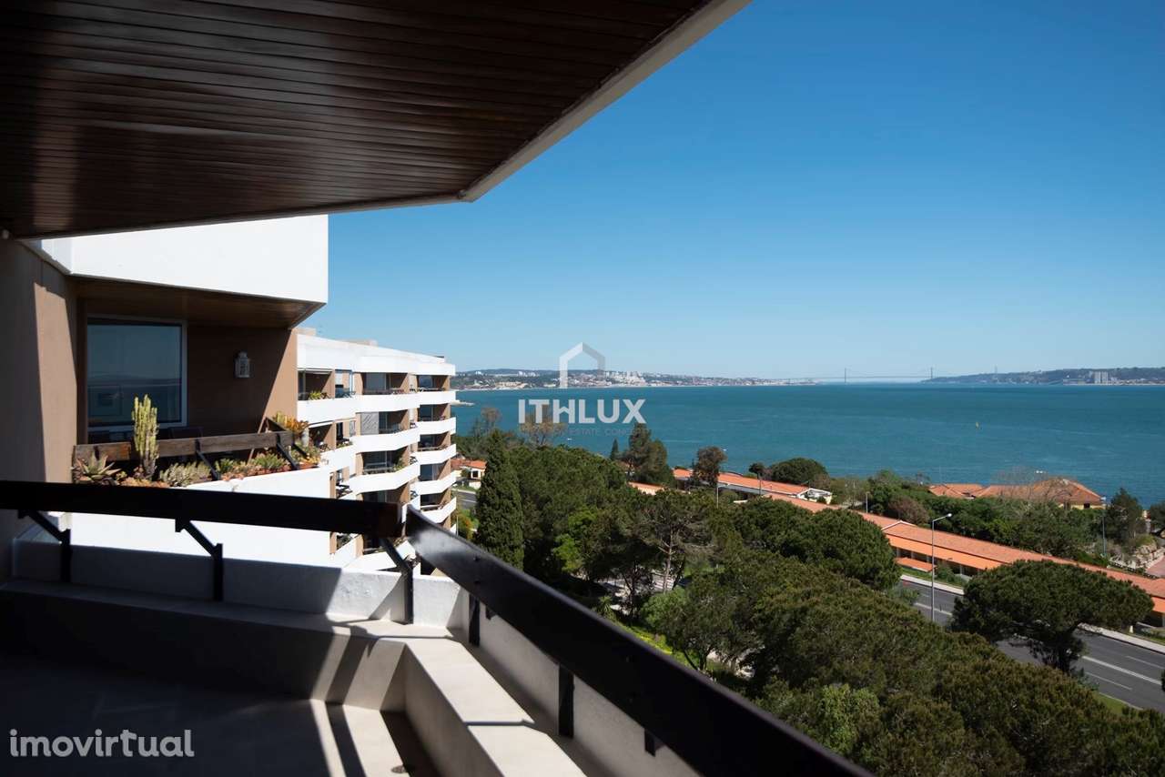 T2 remodelado no Alto da Barra | Último andar | Primeira linha de mar. - Grande imagem: 3/51