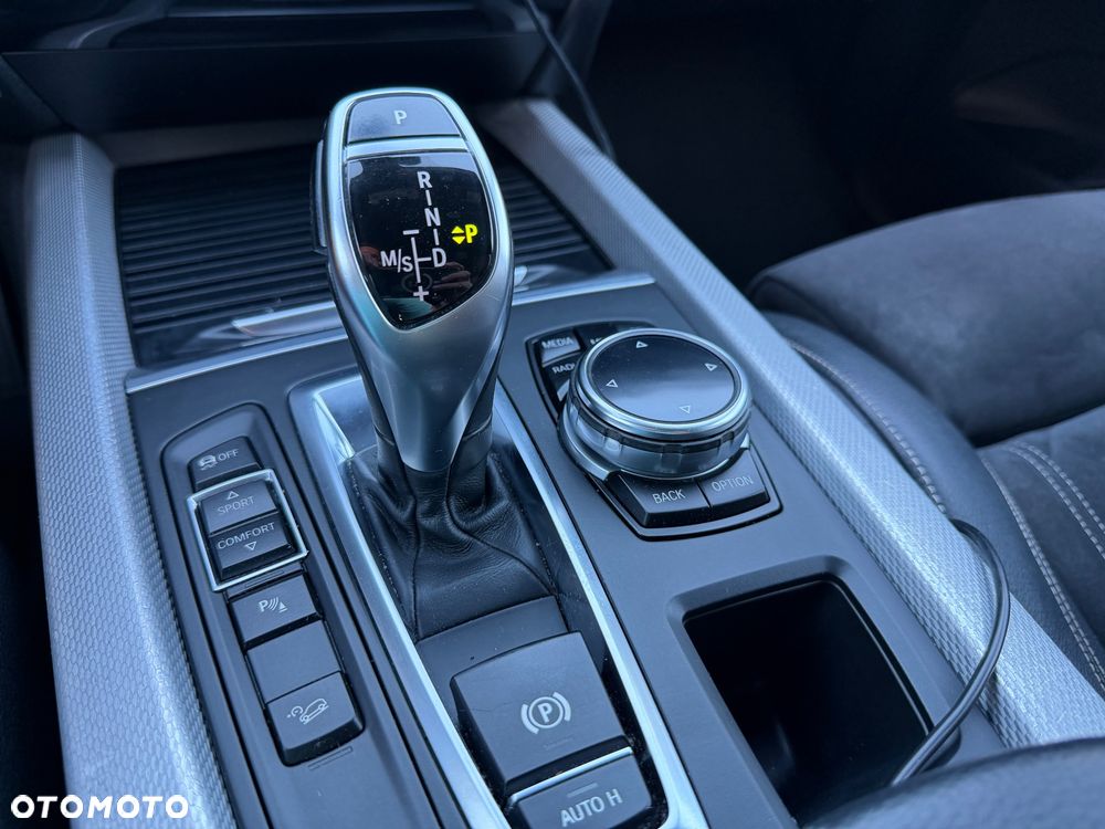 BMW X5 xDrive30d - 29