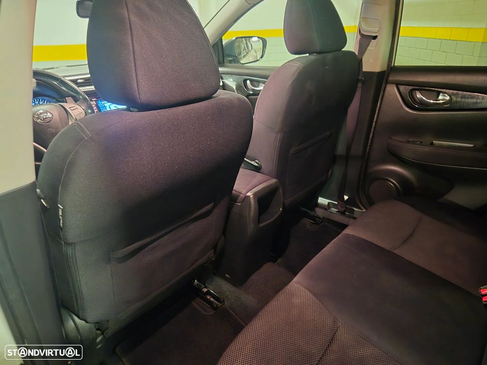 Nissan Qashqai 1.5 dCi 360 - 33