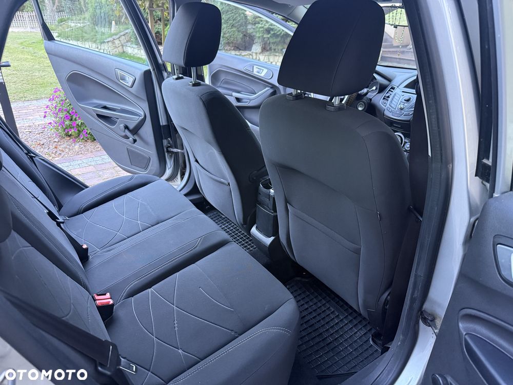Ford Fiesta - 17