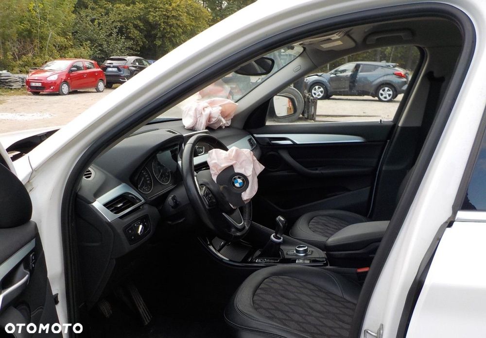 BMW X1 - 24