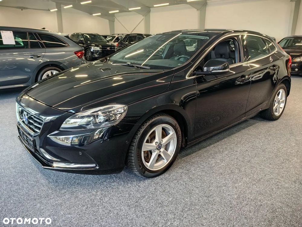Volvo V40 D3 Summum - 2