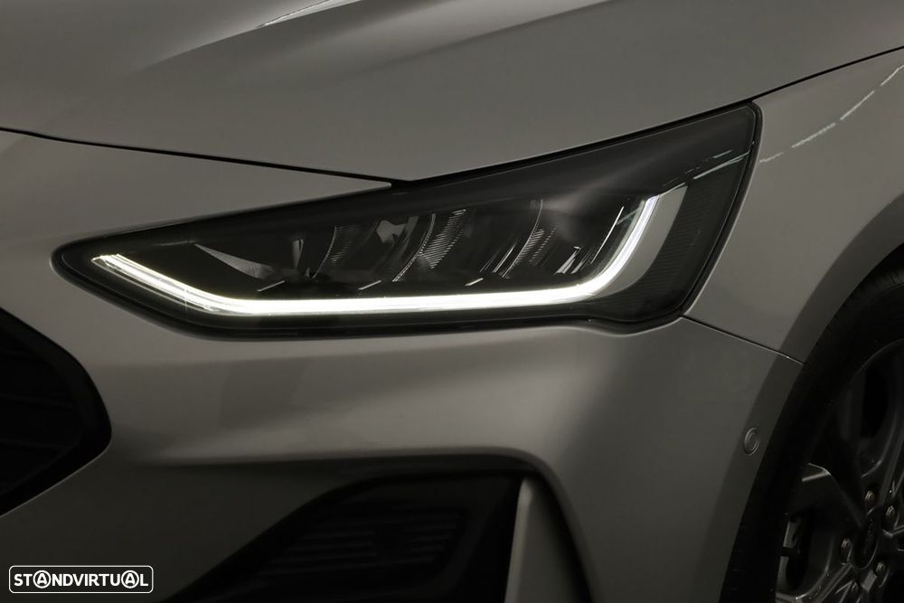 Ford Focus 1.0 EcoBoost MHEV ST-Line - 6