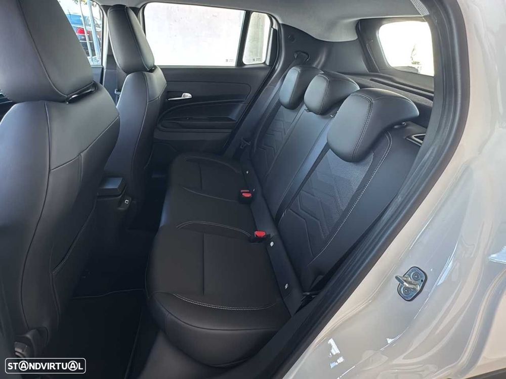 Jeep Avenger 1.2 e-Hybrid Altitude DCT - 10