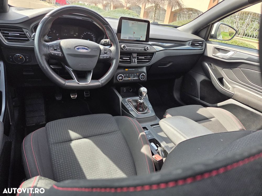 Ford Focus 1.0 EcoBoost Start-Stopp-System ST-LINE STYLE - 7