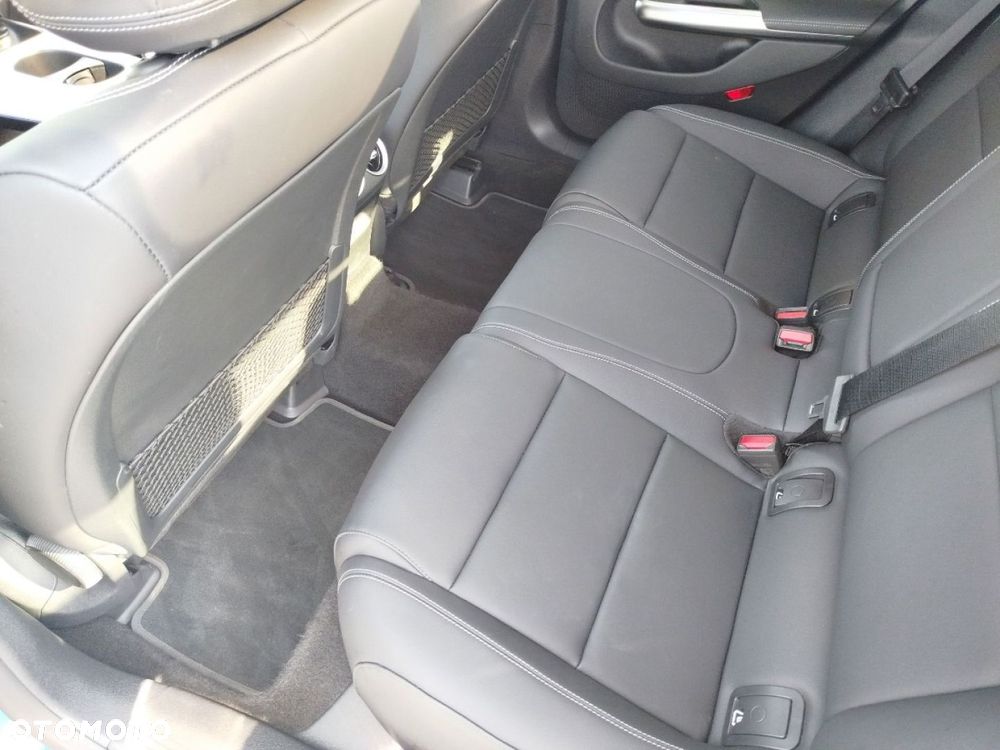Mercedes-Benz CLA - 23