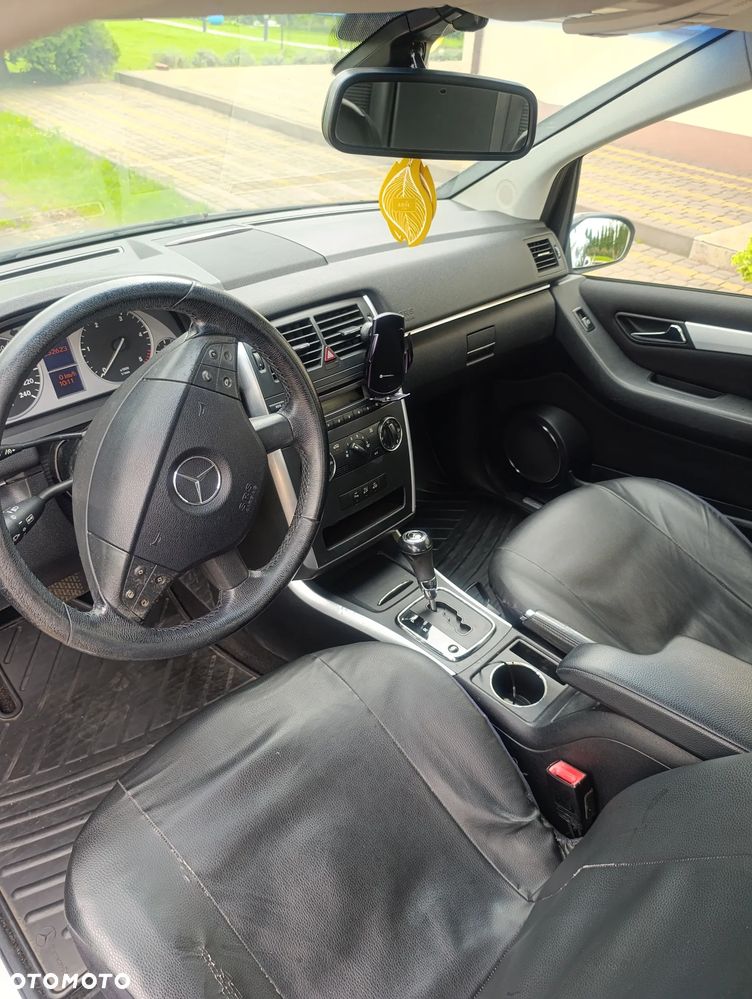 Mercedes-Benz Klasa B 180 CDI Autotronic - 9