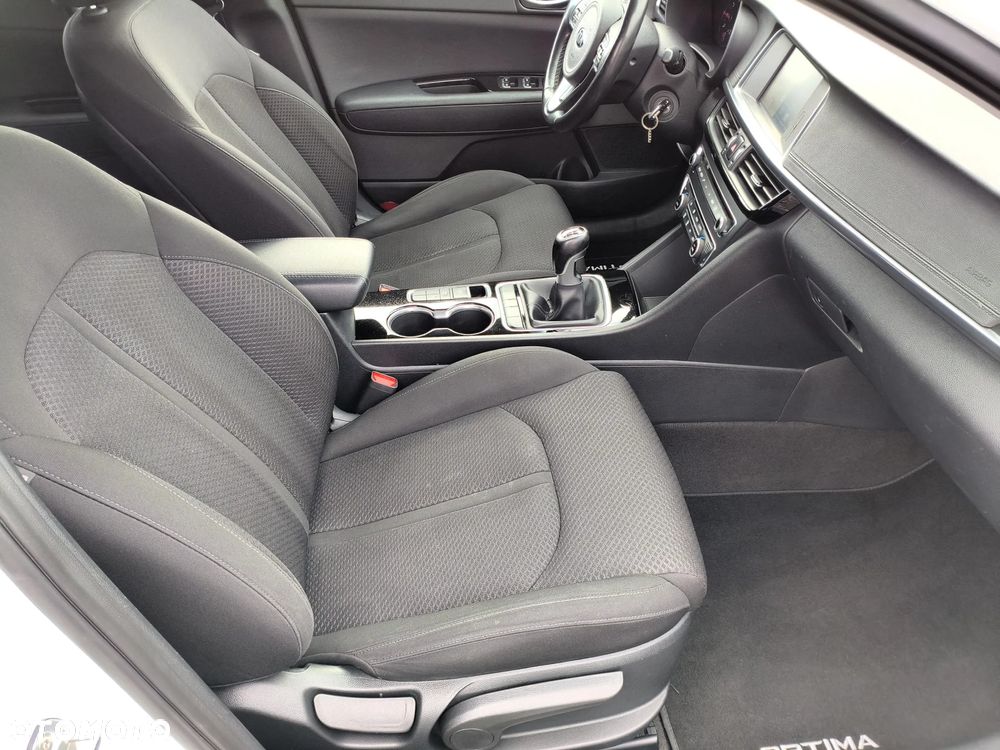 Kia Optima Sportagon 2.0 CVVL Vision - 20