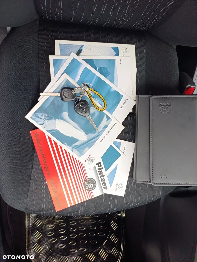 Toyota Auris 1.4 VVT-i - 14