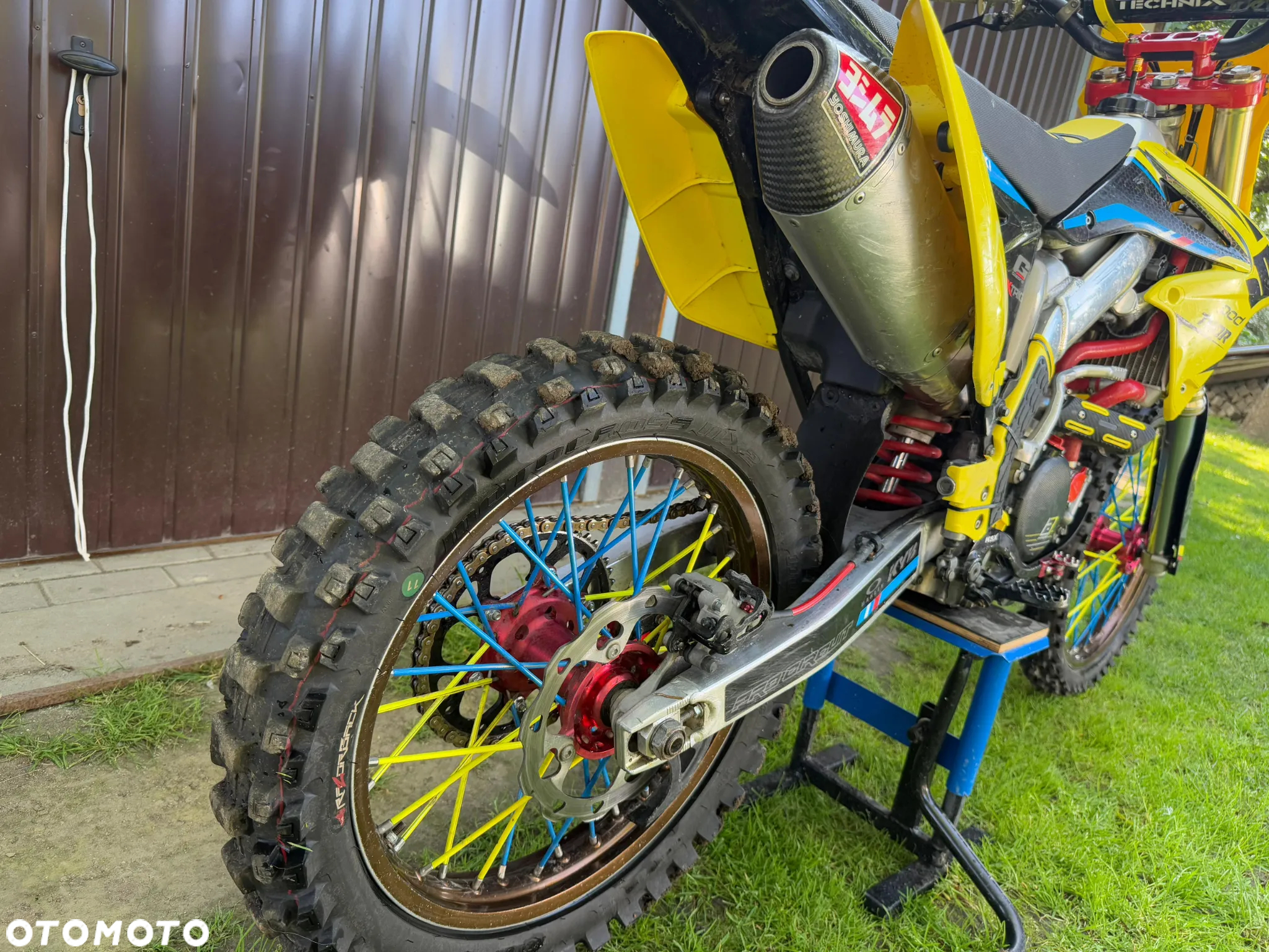 Suzuki RM-Z - 10