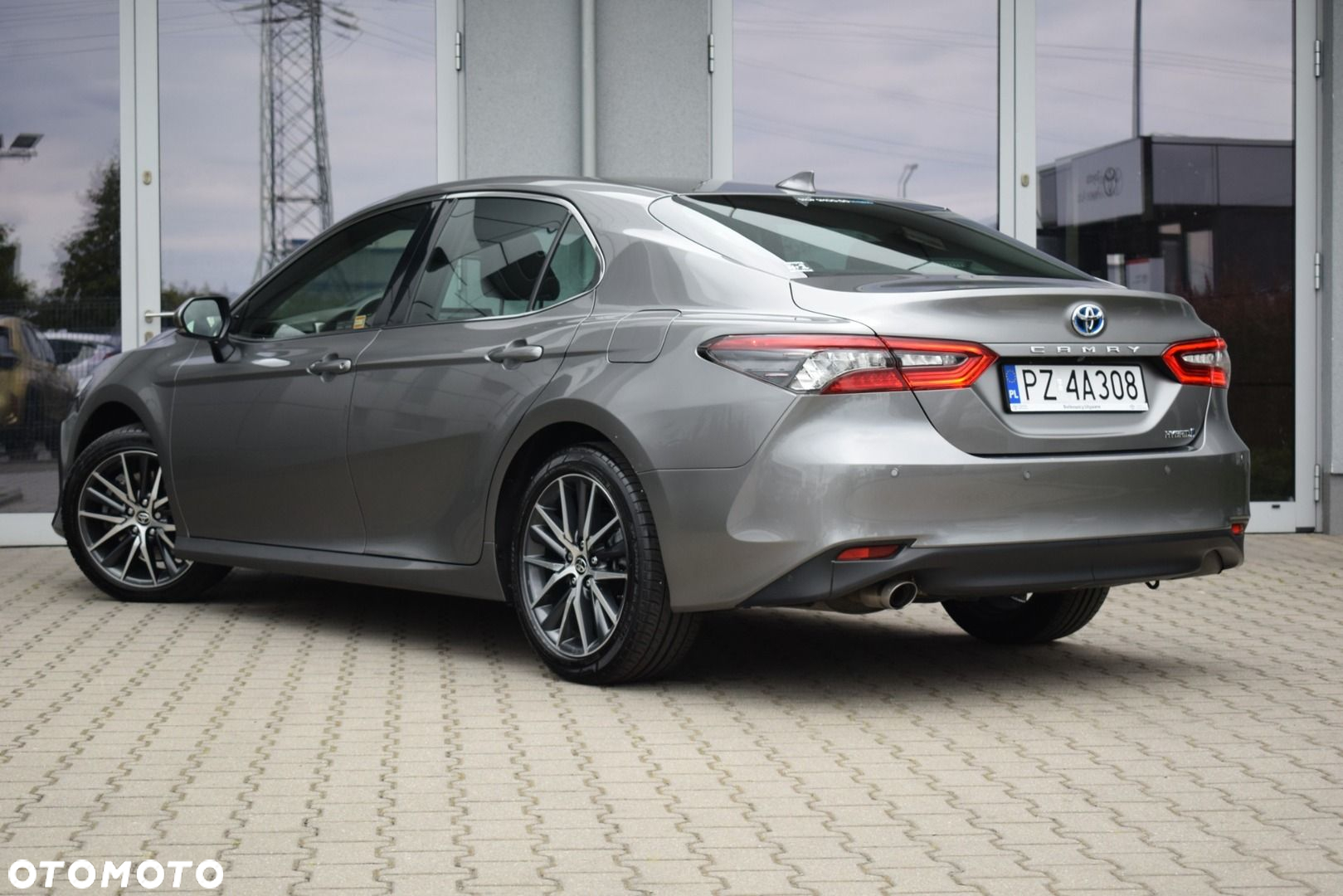 Toyota Camry - 9