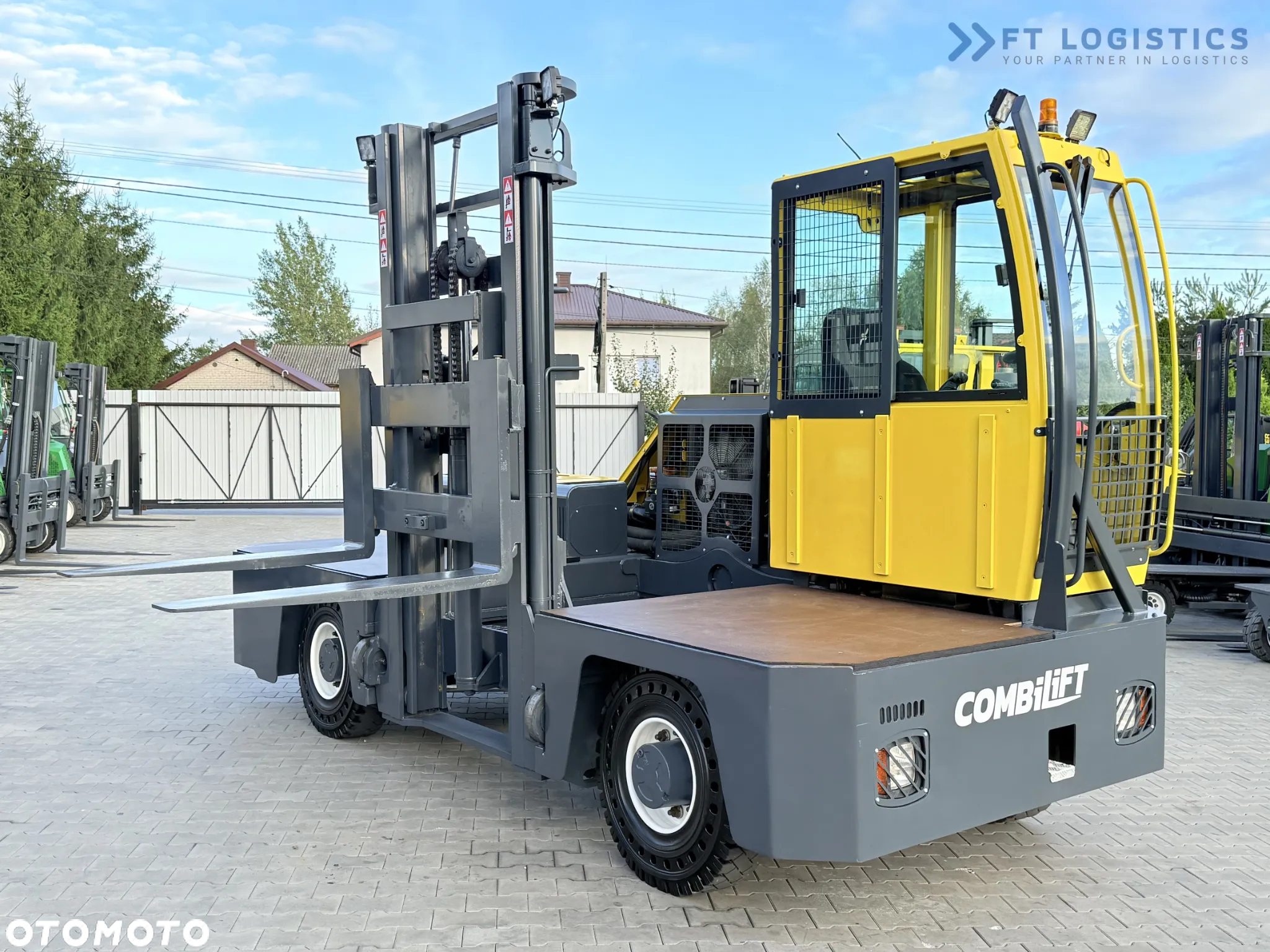 Combilift WÓZEK BOCZNY / C5000FSL / DIESEL / DUPLEX 4100MM /JEDYNE 2573 MOTOGODZIN / PEŁNA KABINA / STAN IDEALNY / NOWE OPONY / Szeroka oferta wózków czterokierunkowych i bocznych, dopasowanych do różnorodnych potrzeb i zastosowań - 17