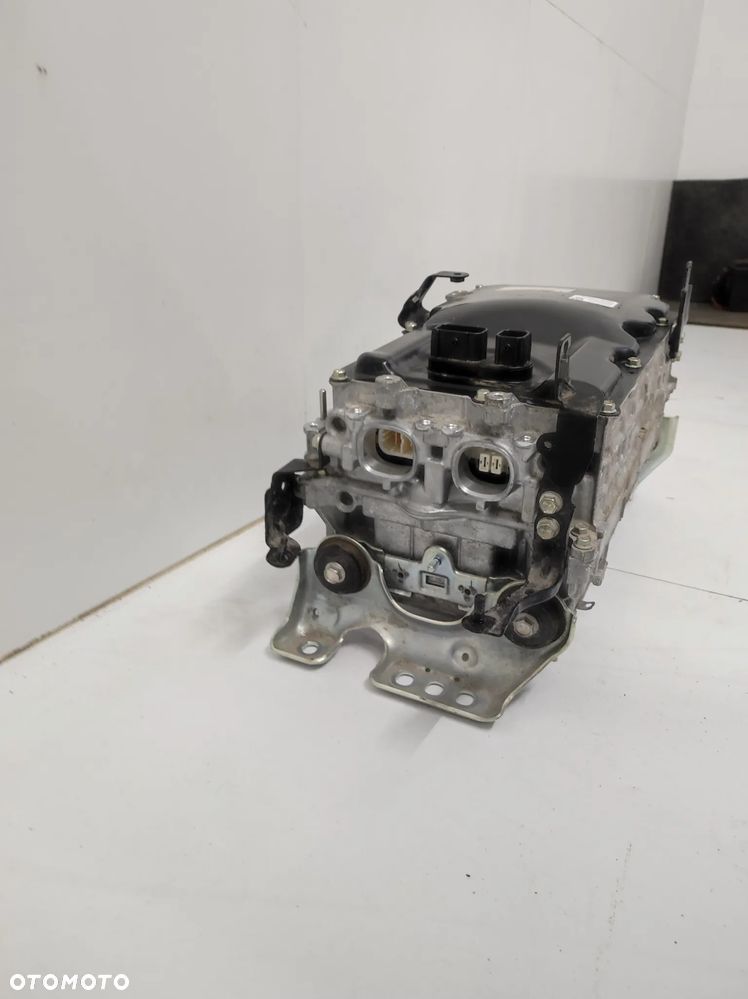 Inwenter falownik przetwornica wysokiego napięcia Toyota RAV4 V 2.5 hybryda - 3