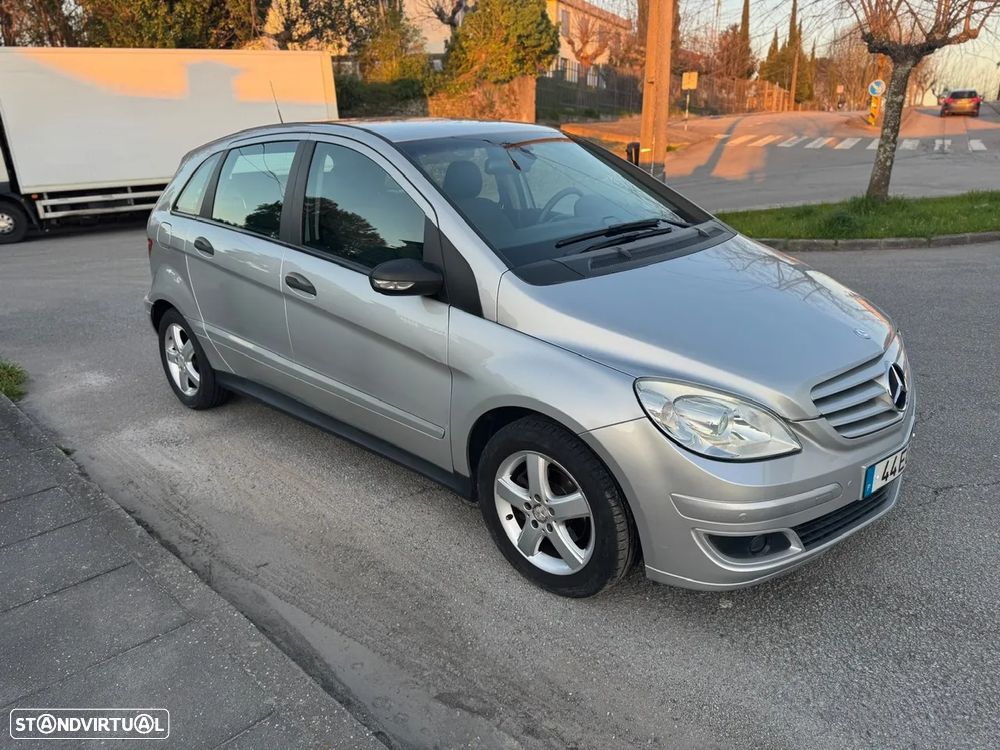 Mercedes-Benz B 150 BlueEFFICIENCY - 2