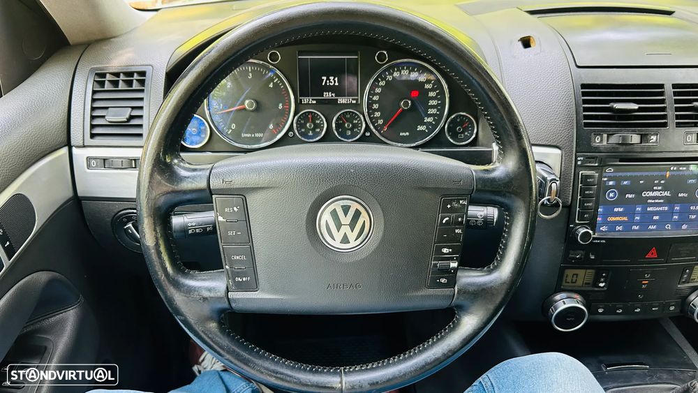 VW Touareg - 11