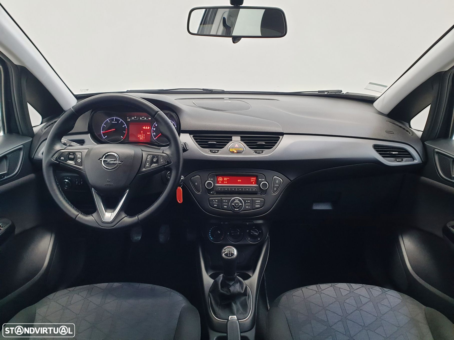 Opel Corsa 1.2 120 Anos - 11
