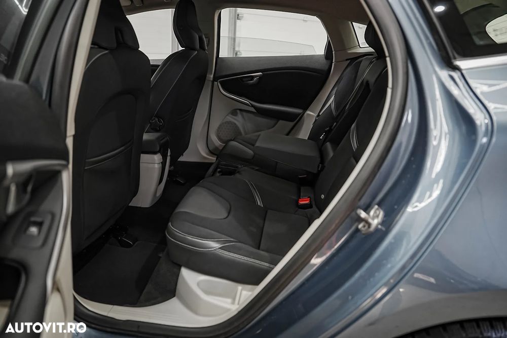 Volvo V40 D2 ECO Basic - 8