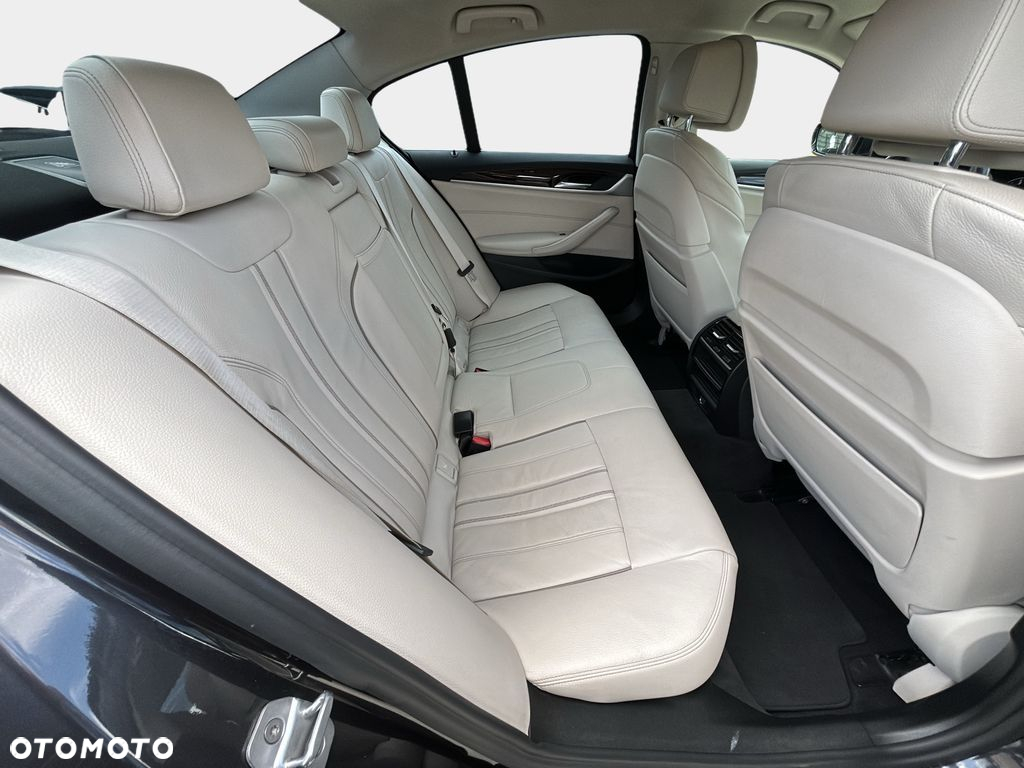 BMW Seria 5 - 11