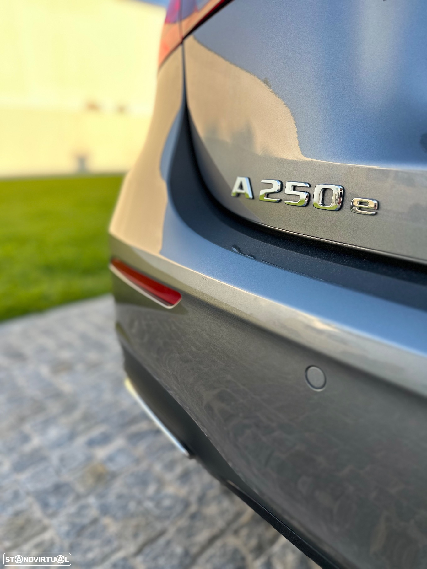 Mercedes-Benz A 250 e - 3