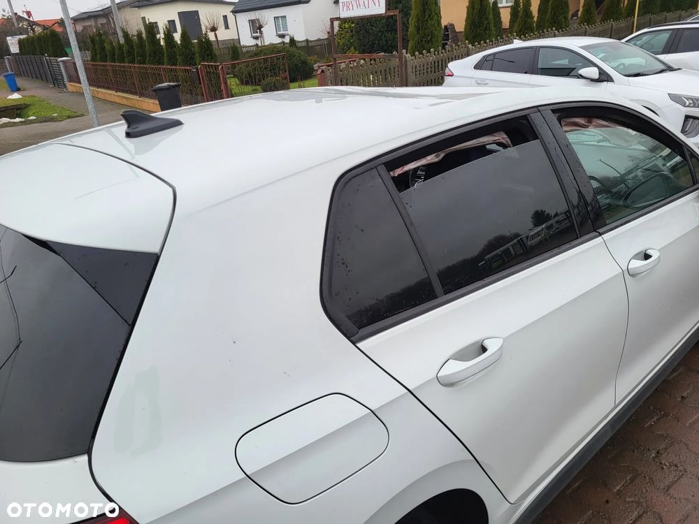 Volkswagen Golf - 21