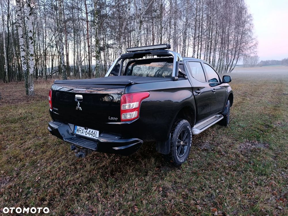 Mitsubishi L200 2.4 d DC Invite - 11