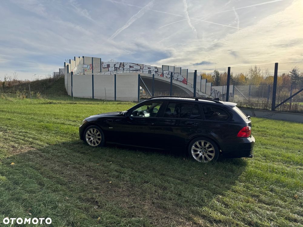 BMW Seria 3 320i - 7