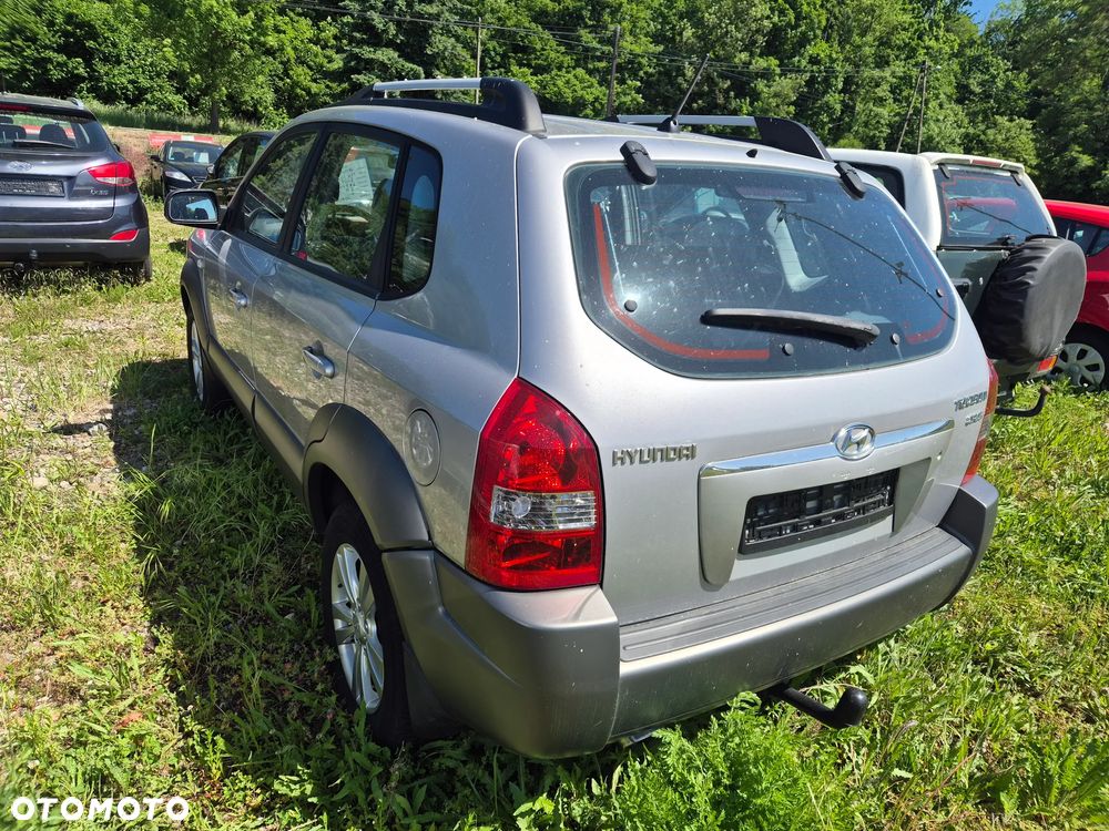 Hyundai Tucson 2.0 CRDi 2WD GLS - 9