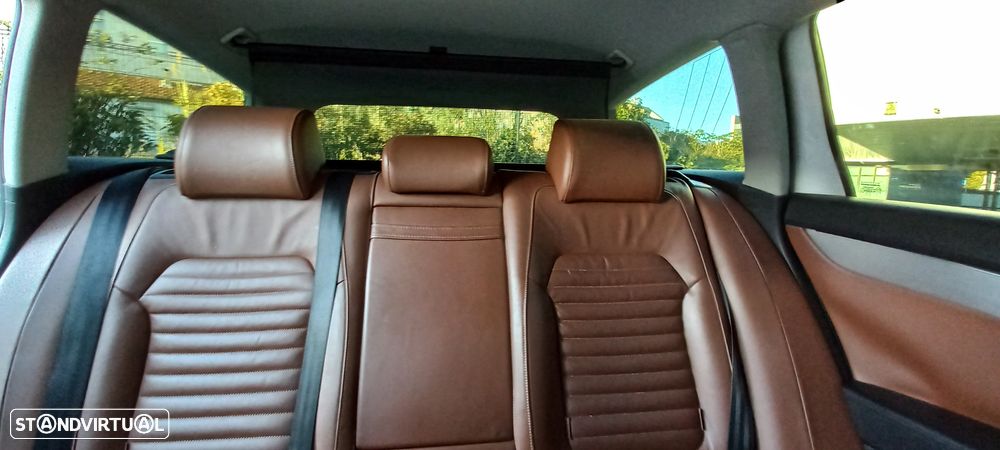 VW Passat Variant 2.0 TDi Highline Navig DSG - 41