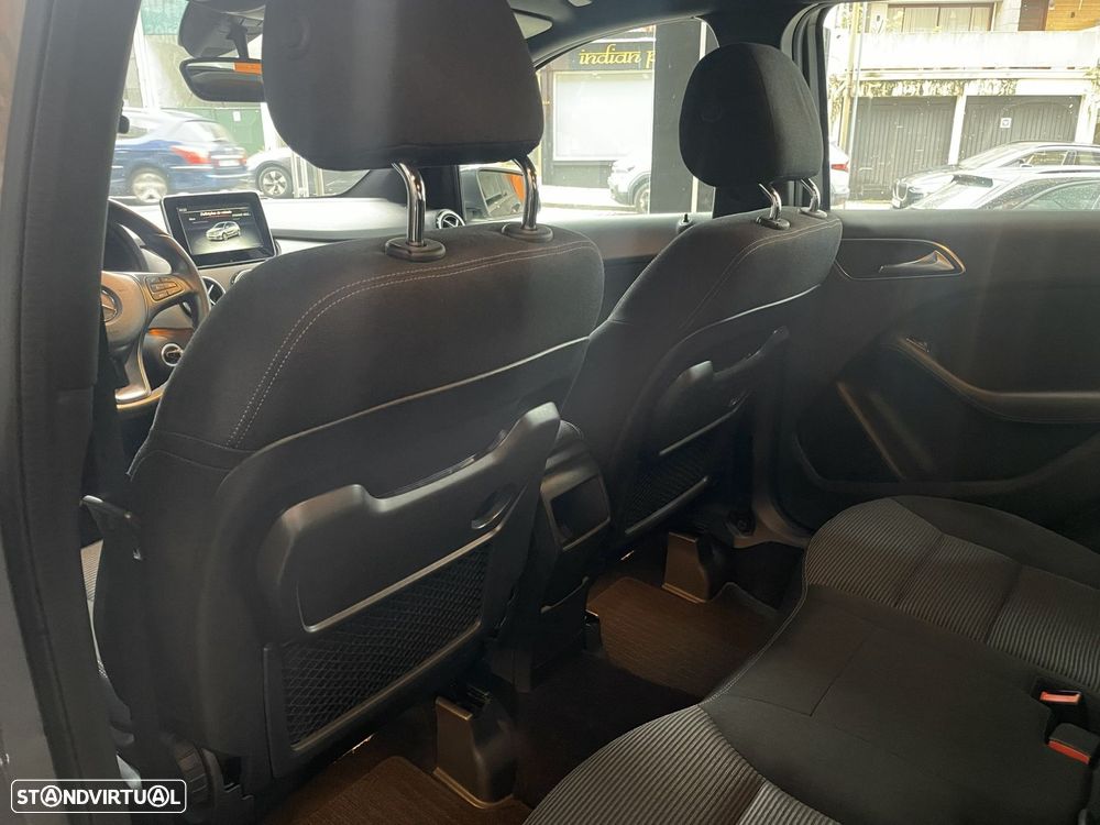 Mercedes-Benz B 180 d Style - 9