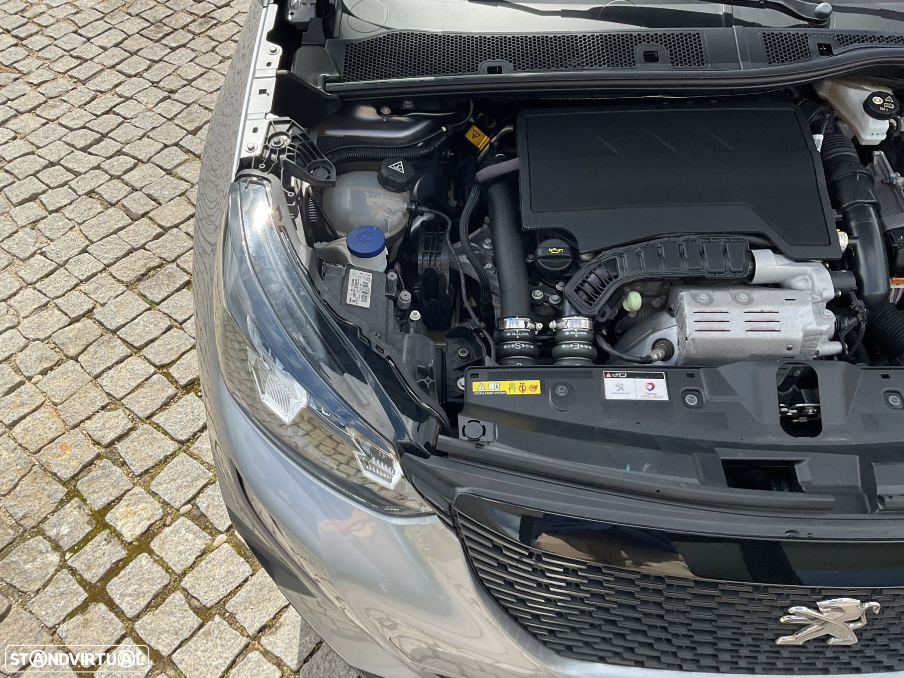 Peugeot 2008 1.2 PureTech Active Pack - 37