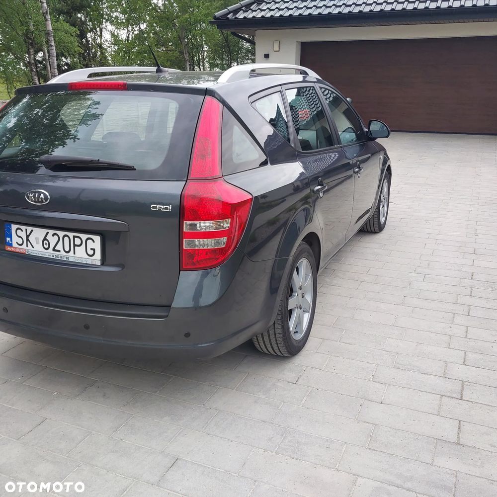 Kia Ceed - 6