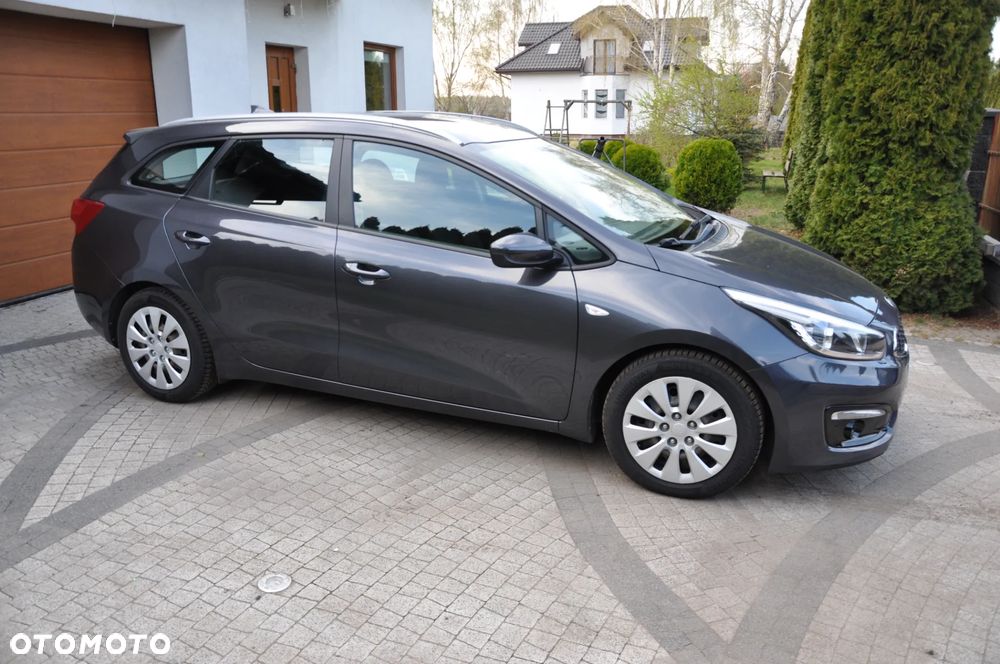 Kia Ceed 1.4 L - 18