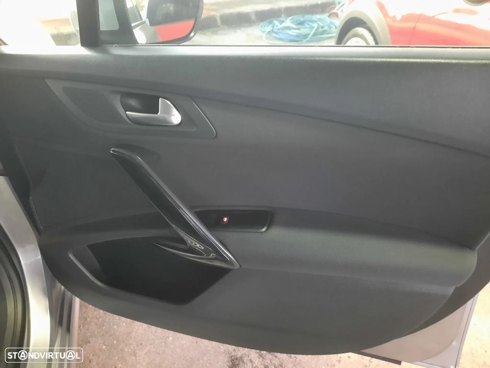 Peugeot 508 SW 1.6 BlueHDi Active - 31