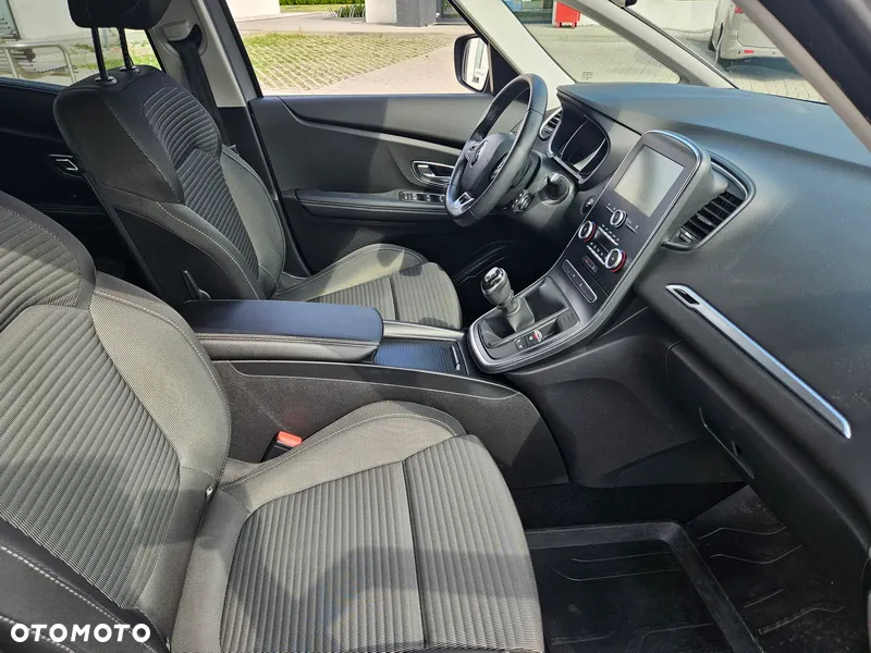 Renault Scenic - 5