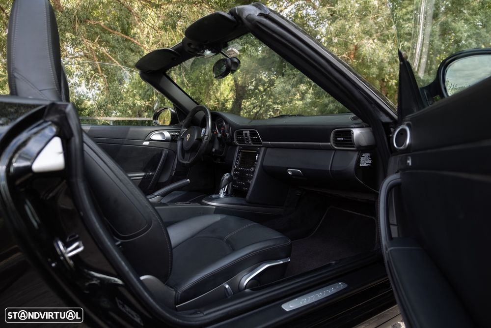 Porsche 911 (997) Carrera 4 Cabriolet PDK - 25