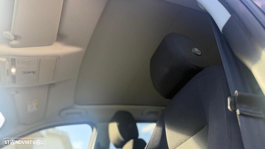 Land Rover Discovery Sport 2.0 eD4 SE - 18