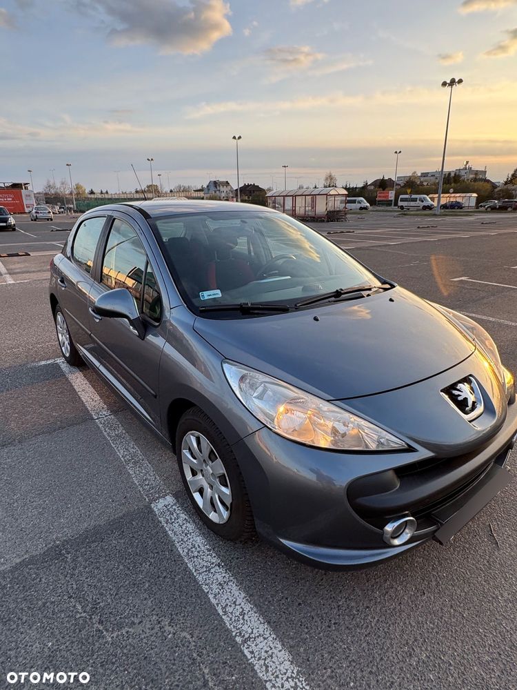 Peugeot 207 1.4 nICE - 15