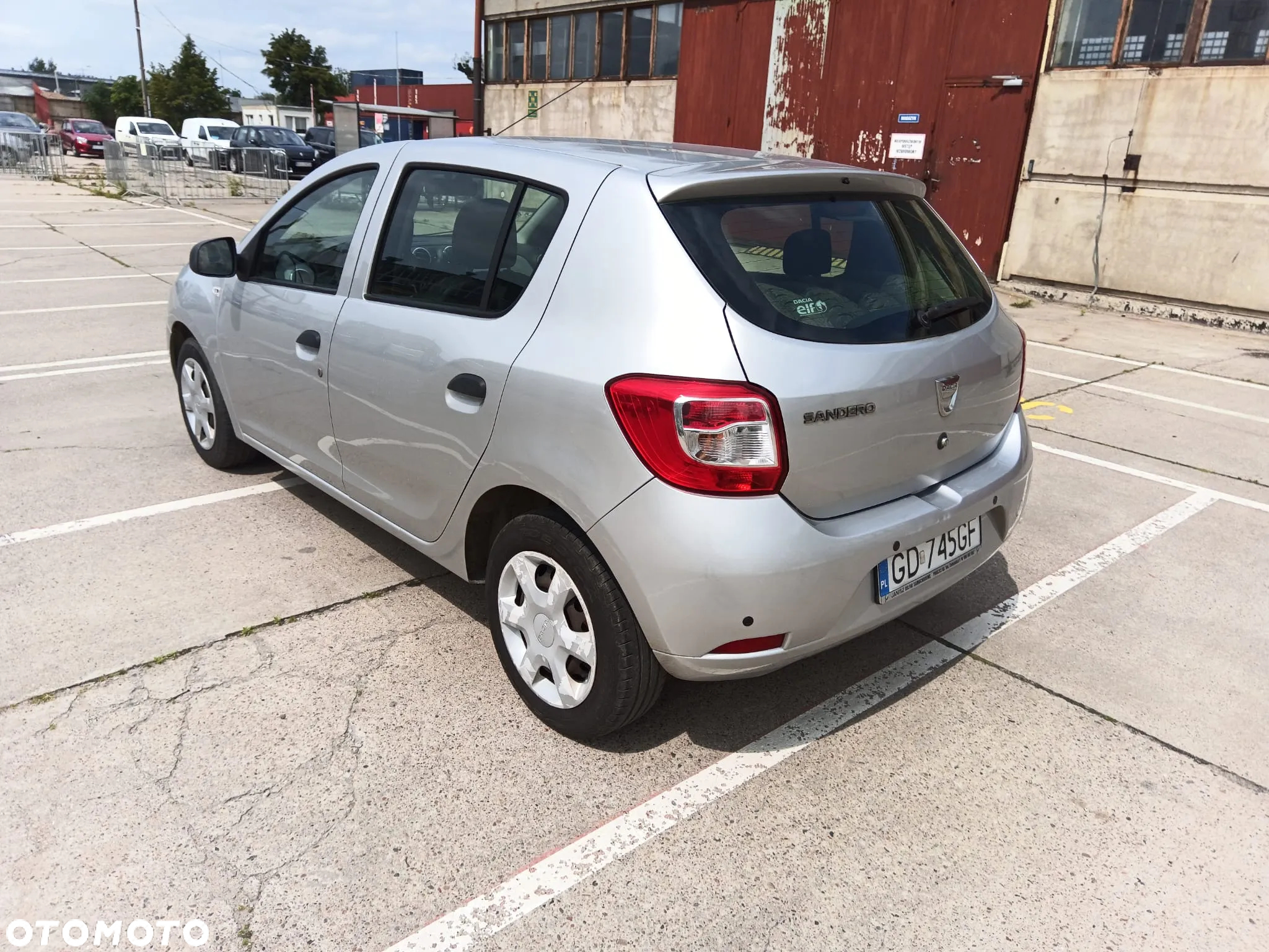 Dacia Sandero 1.2 16V Ambiance - 4