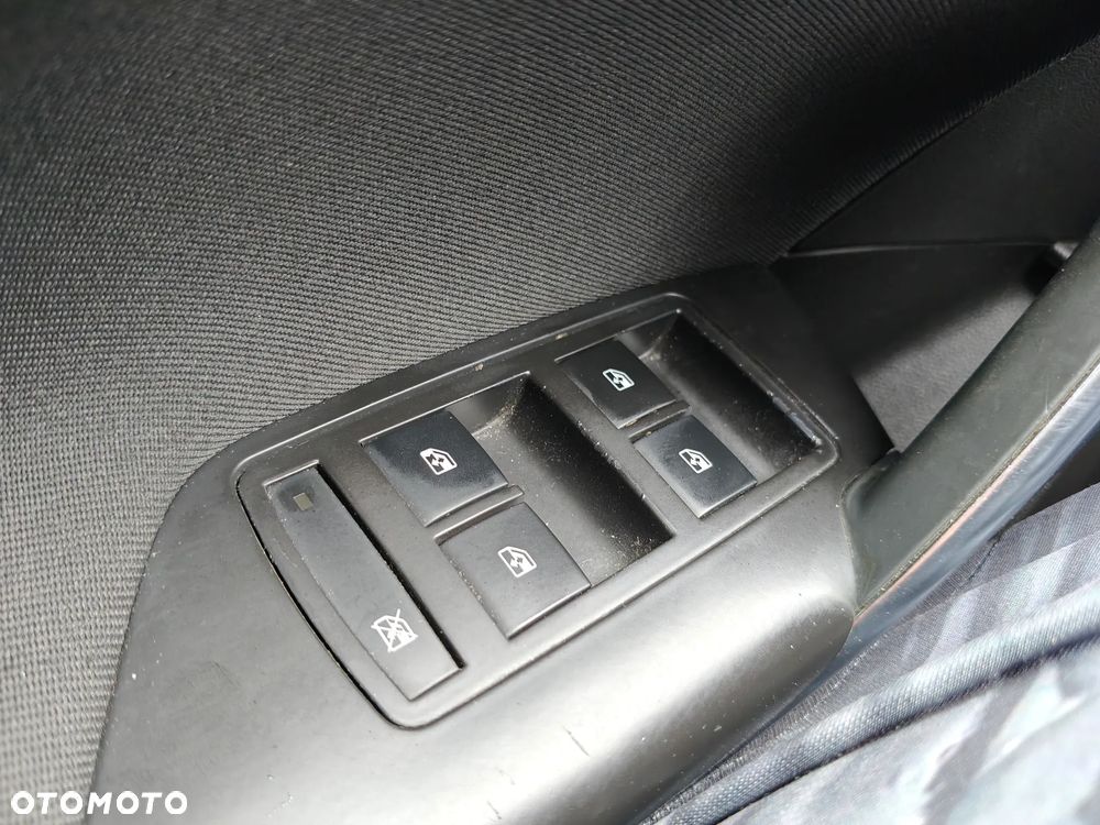 Opel Insignia 2.0 CDTI Cosmo ecoFLEX S&S - 22