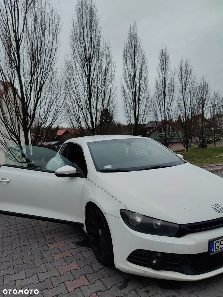 Volkswagen Scirocco 2.0 TDI DSG - 8