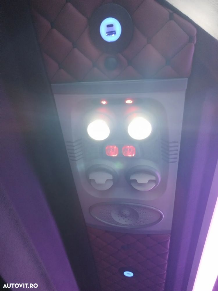 Volkswagen CRAFTER 2.0 - 11