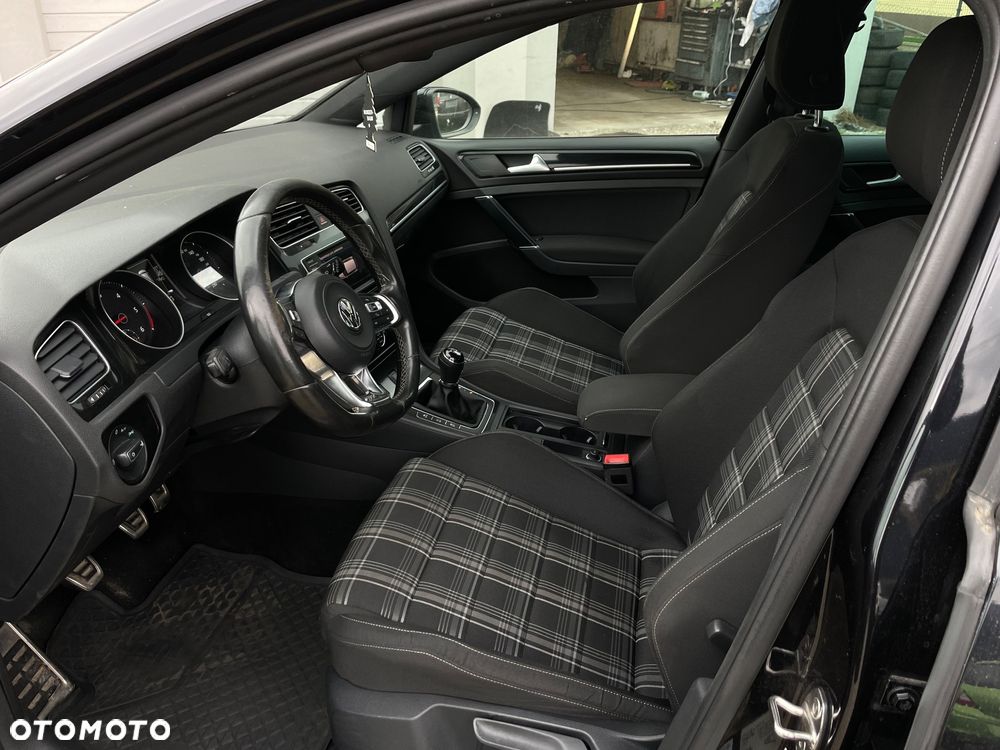 Volkswagen Golf GTD (BlueMotion Technology) - 20