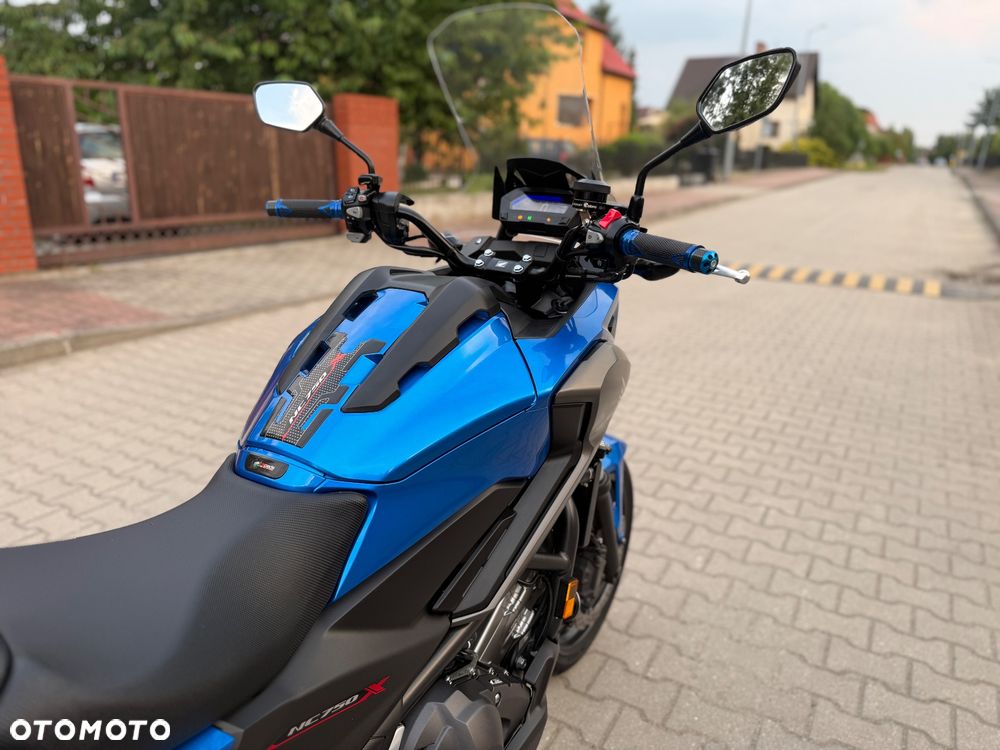Honda NC - 12