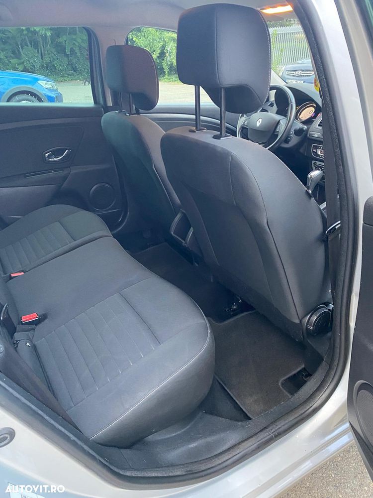 Renault Megane 1.5 dCi Dynamique Aut. - 9