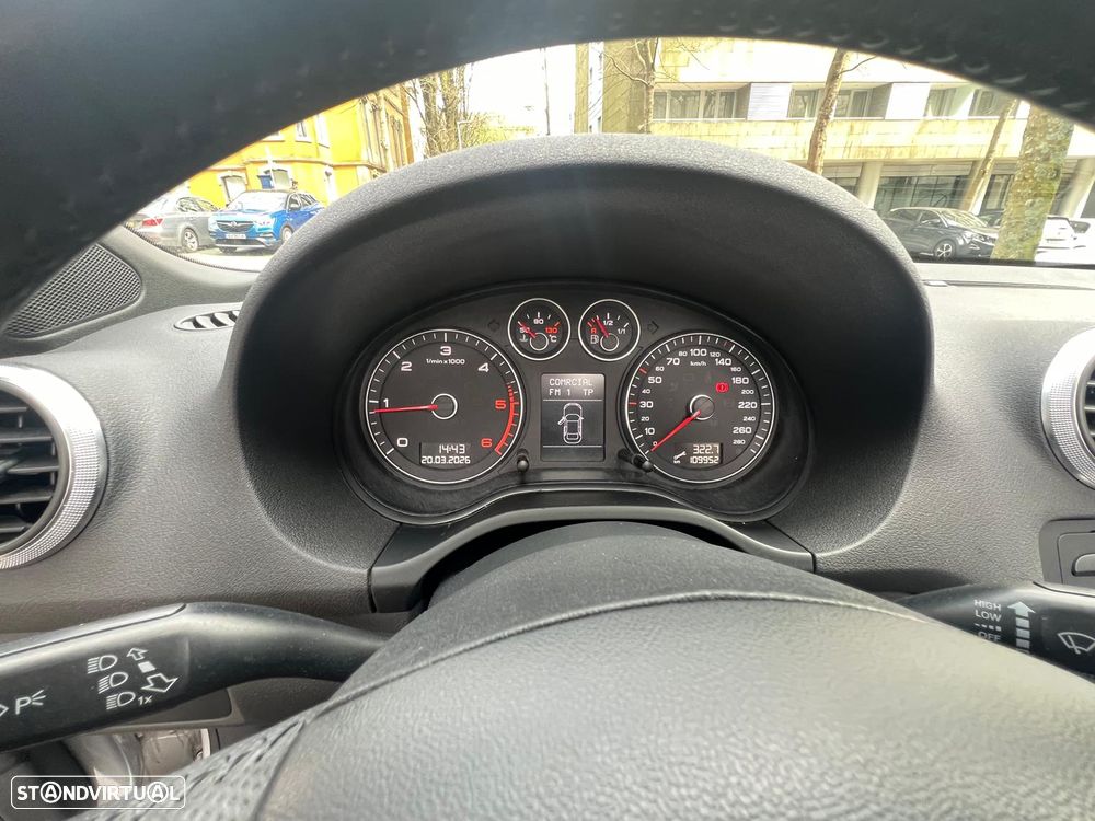 Audi A3 Cabrio 1.6 TDi Sport - 23
